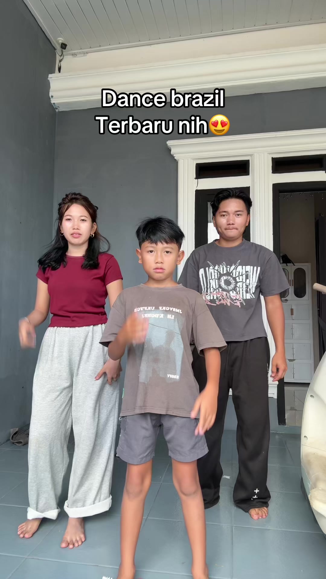 @Yogafamilly