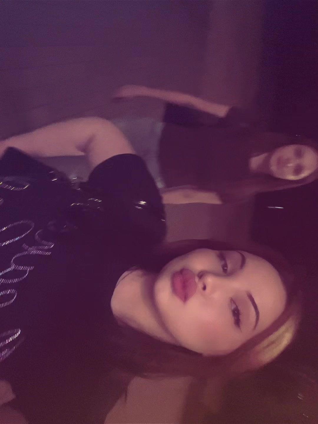 @🦂