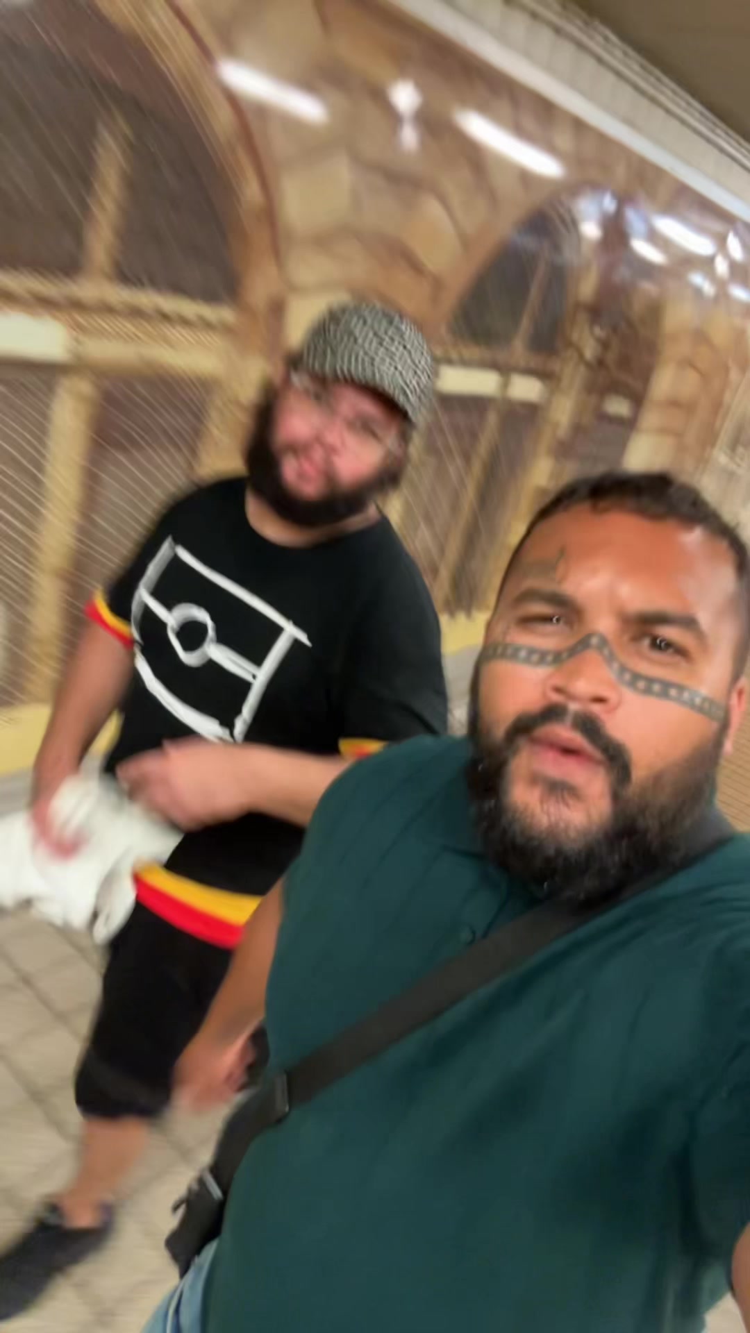 @Laddigenou$