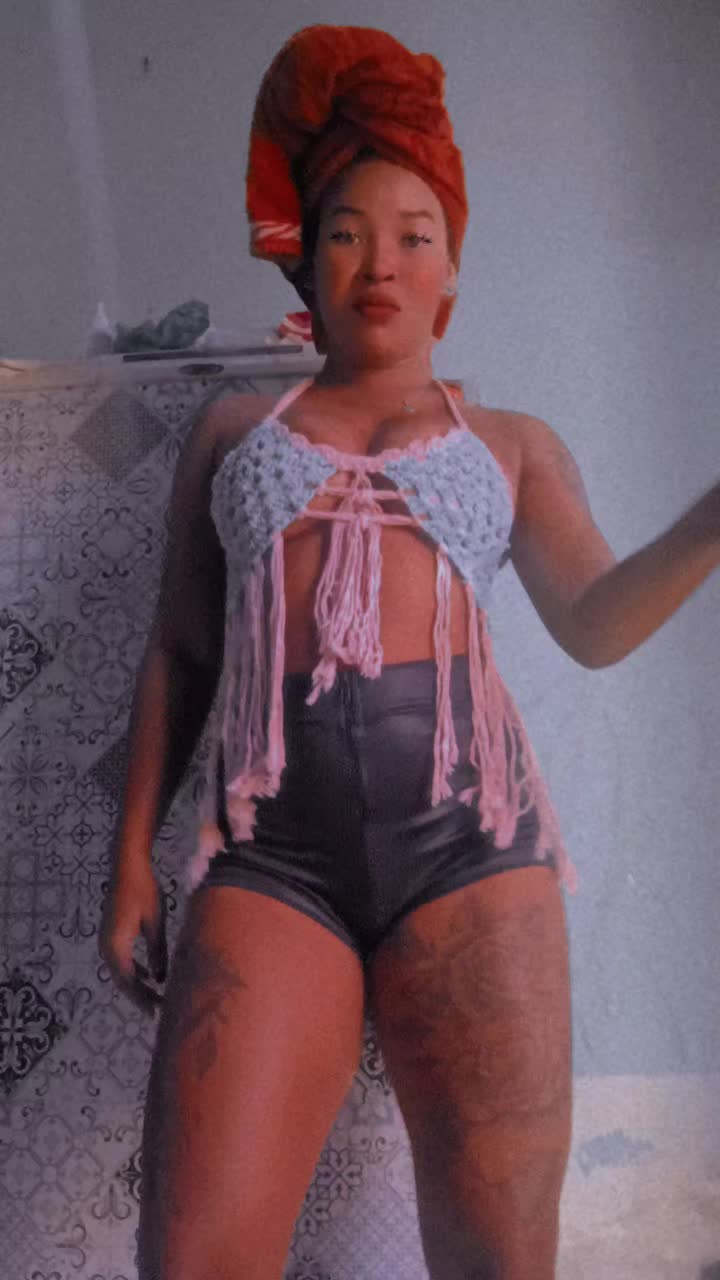 @aninhalopes