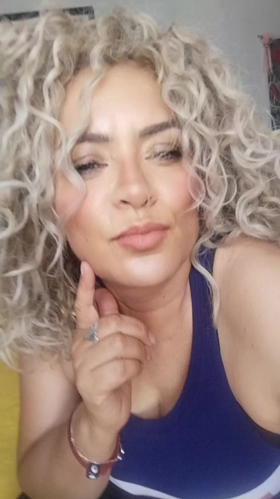 @ELI_FLO2000