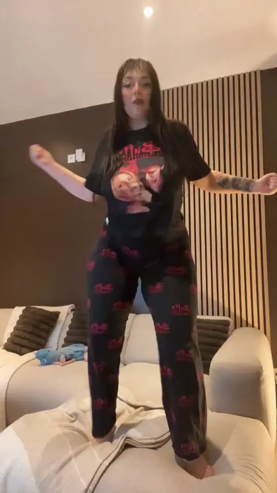 chihiro_ayano (@chihiro_ayano) - Urlebird