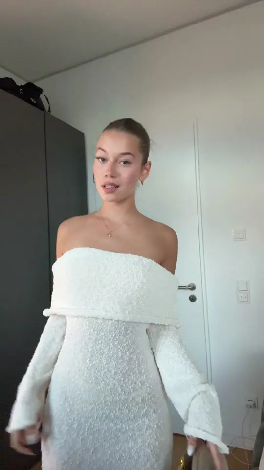 Viki (@viktoria_kpa) - Urlebird