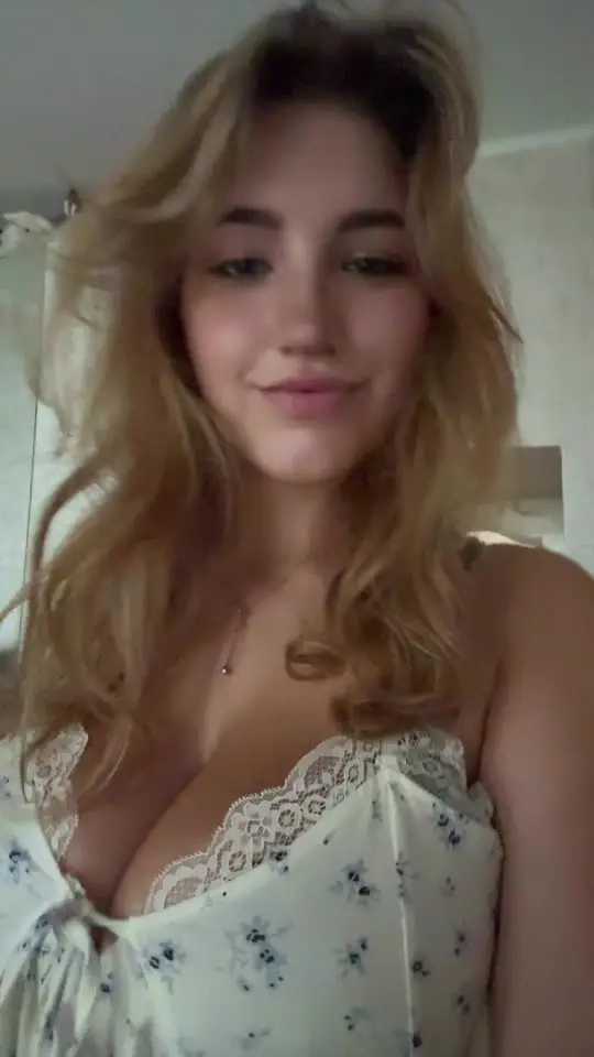 👨‍🦲 ( chiri.francesca_) Urlebird