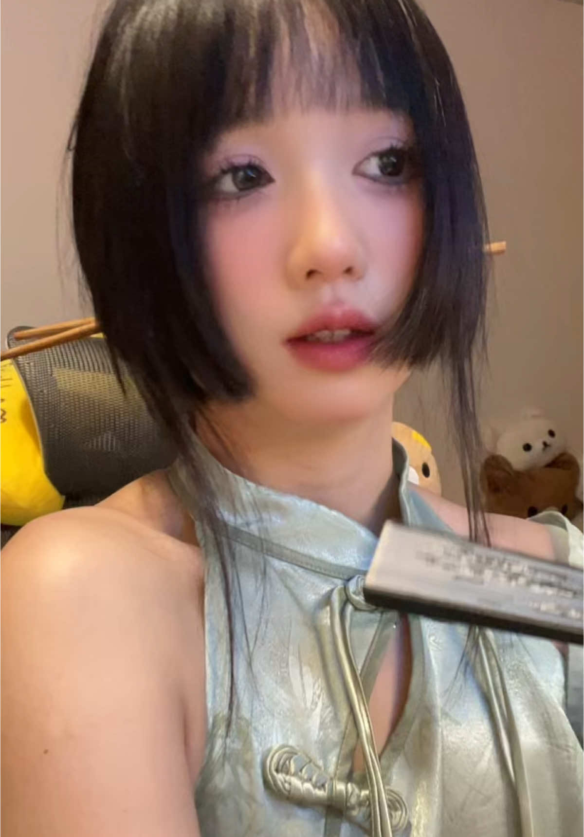 @H&agrave; Thảo Linh