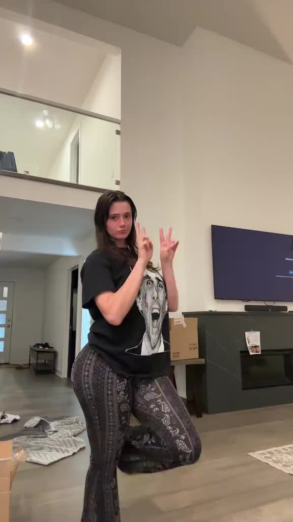 jakarakami (@jakarabellakami) - Urlebird