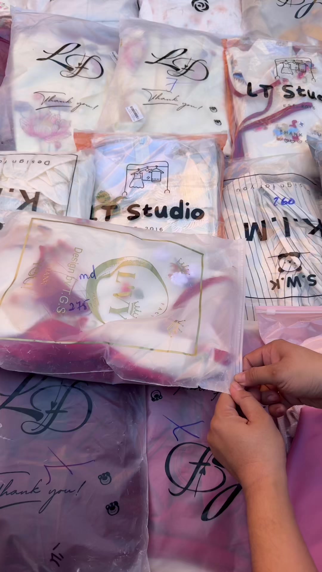 @𝗧𝗛𝗔𝗡𝗛 𝗧𝗨𝗬𝗘̂̀𝗡