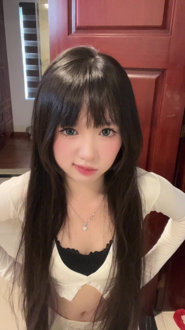 @H&agrave; Thảo Linh