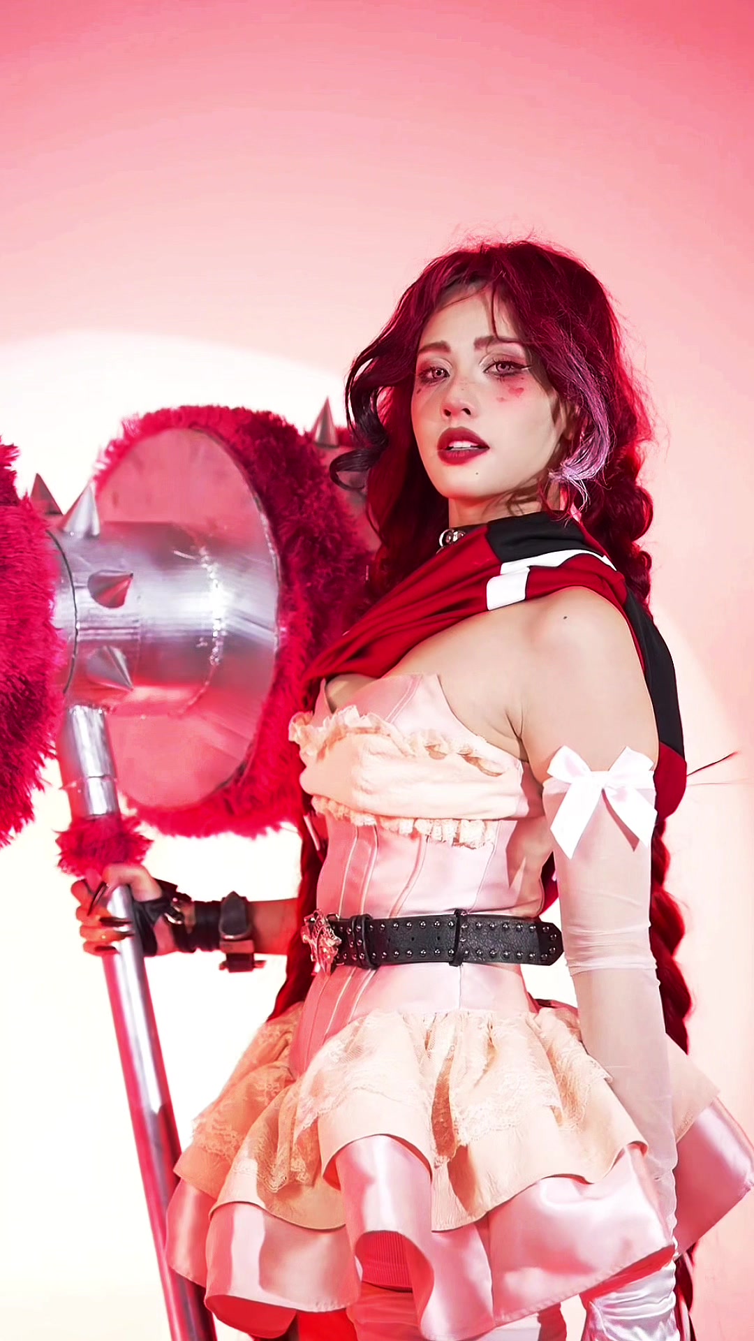 @Ch&acirc;m Sứa  👑