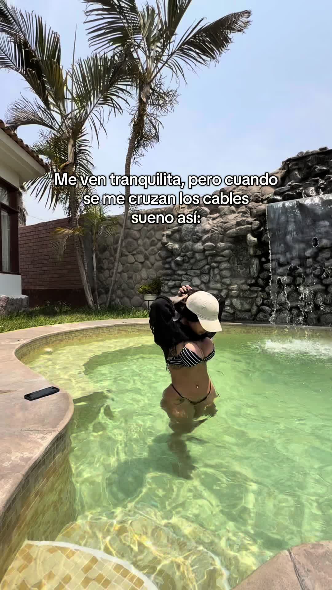 Victoria Hernández (@victoriahjt) - Urlebird