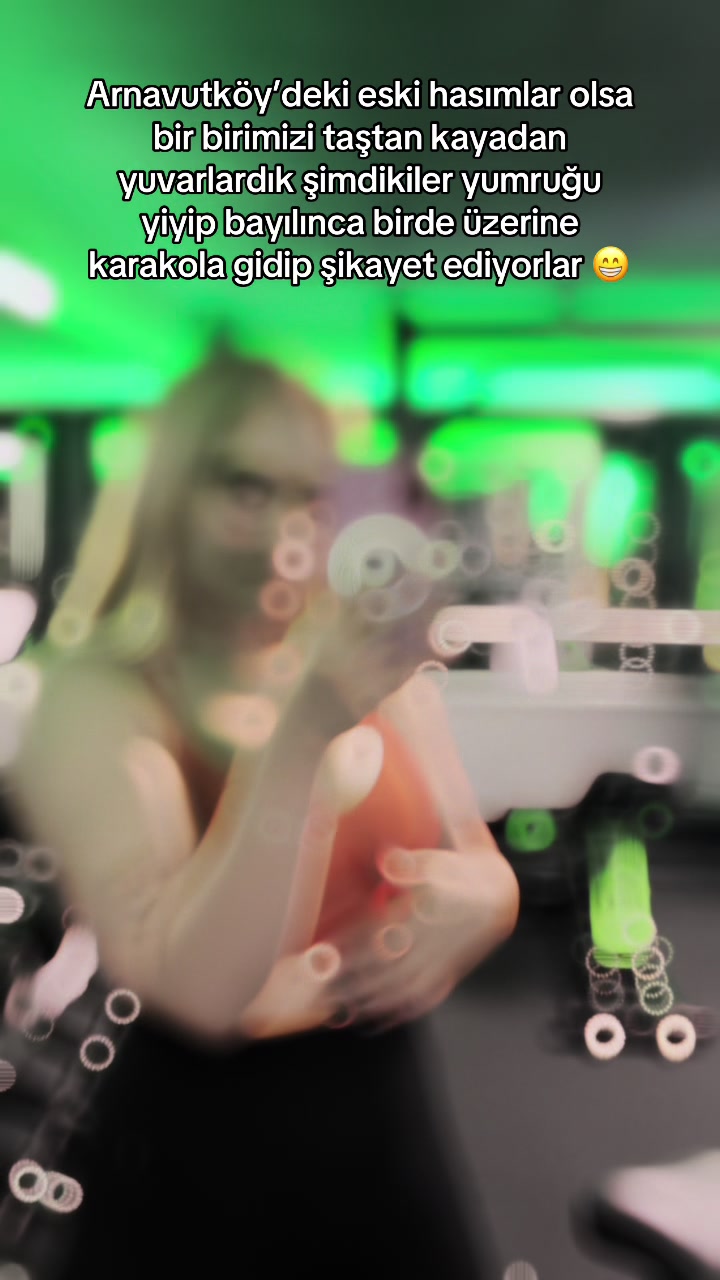 Ecrin Dilek Gökçe 🦅 (@ecrindilekgkce) - Urlebird