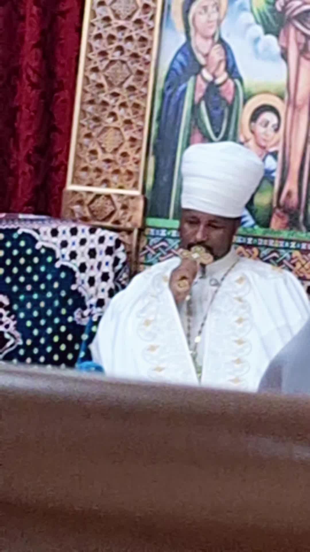 @እግዚአብሔር ፍቅር ና ሠላም  ይሰጠን