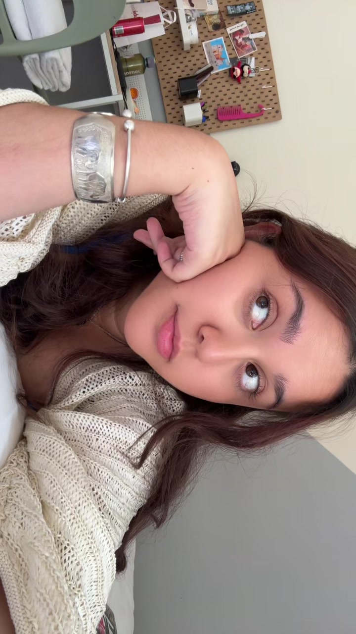 @olivia