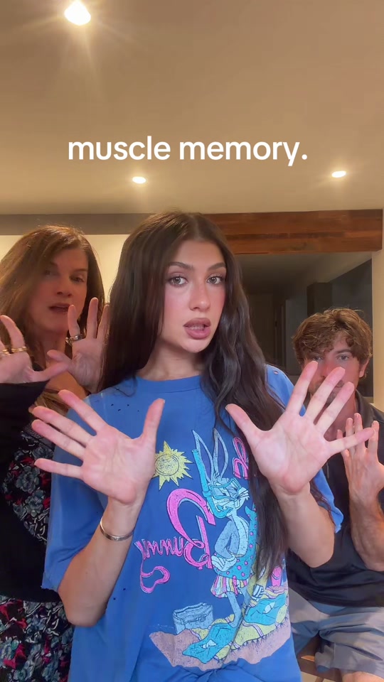 @LEAH KATE