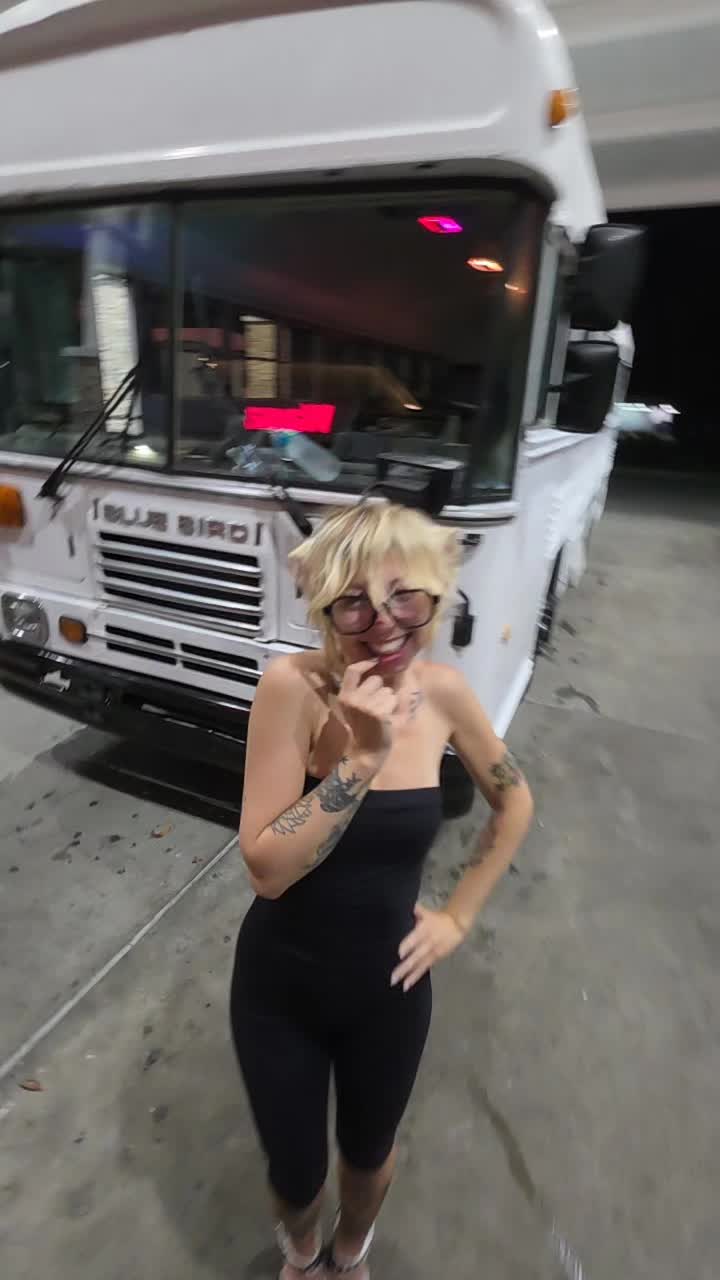 @BusandBunny