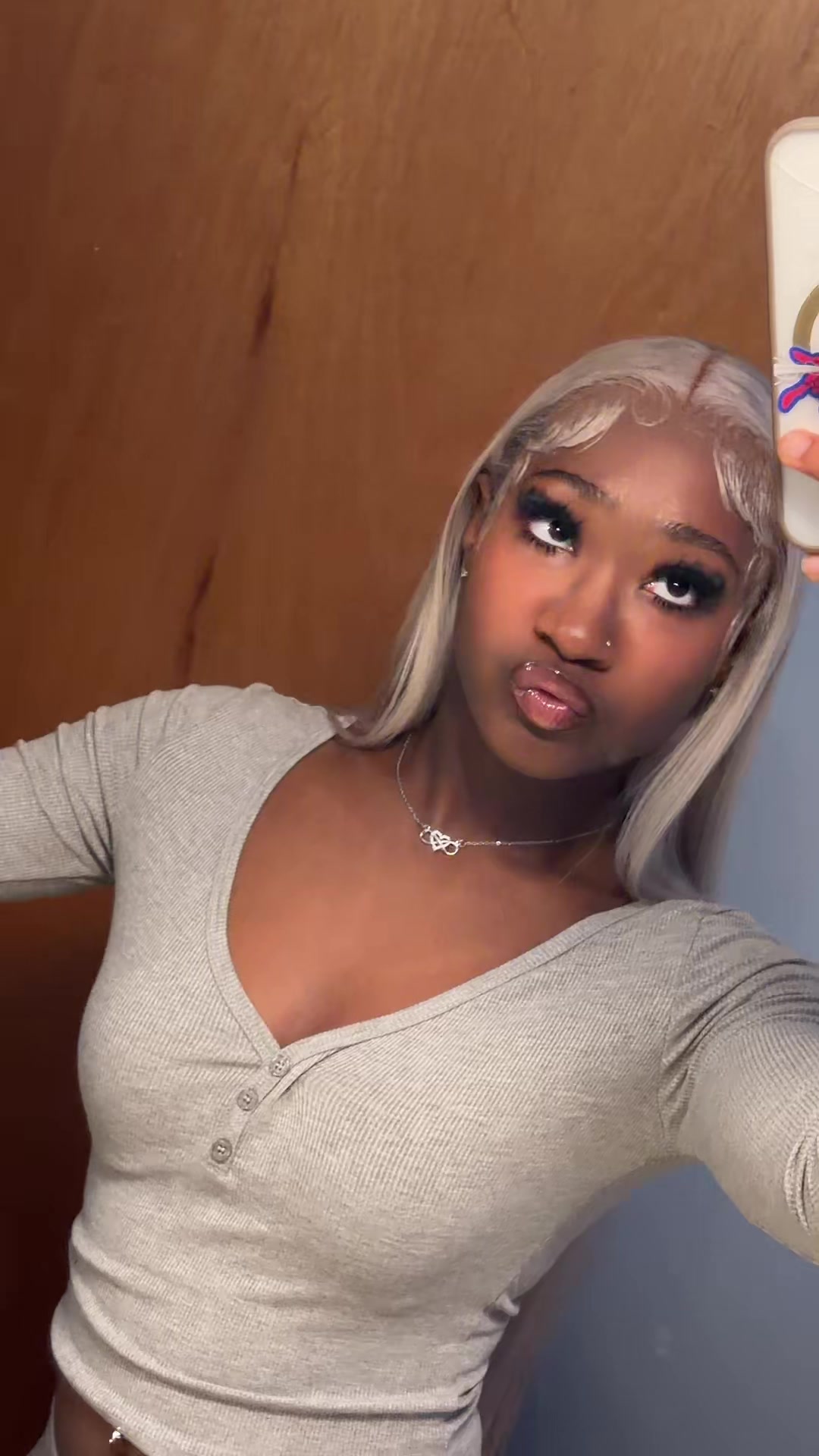 @Queenariiiberryyy🍓