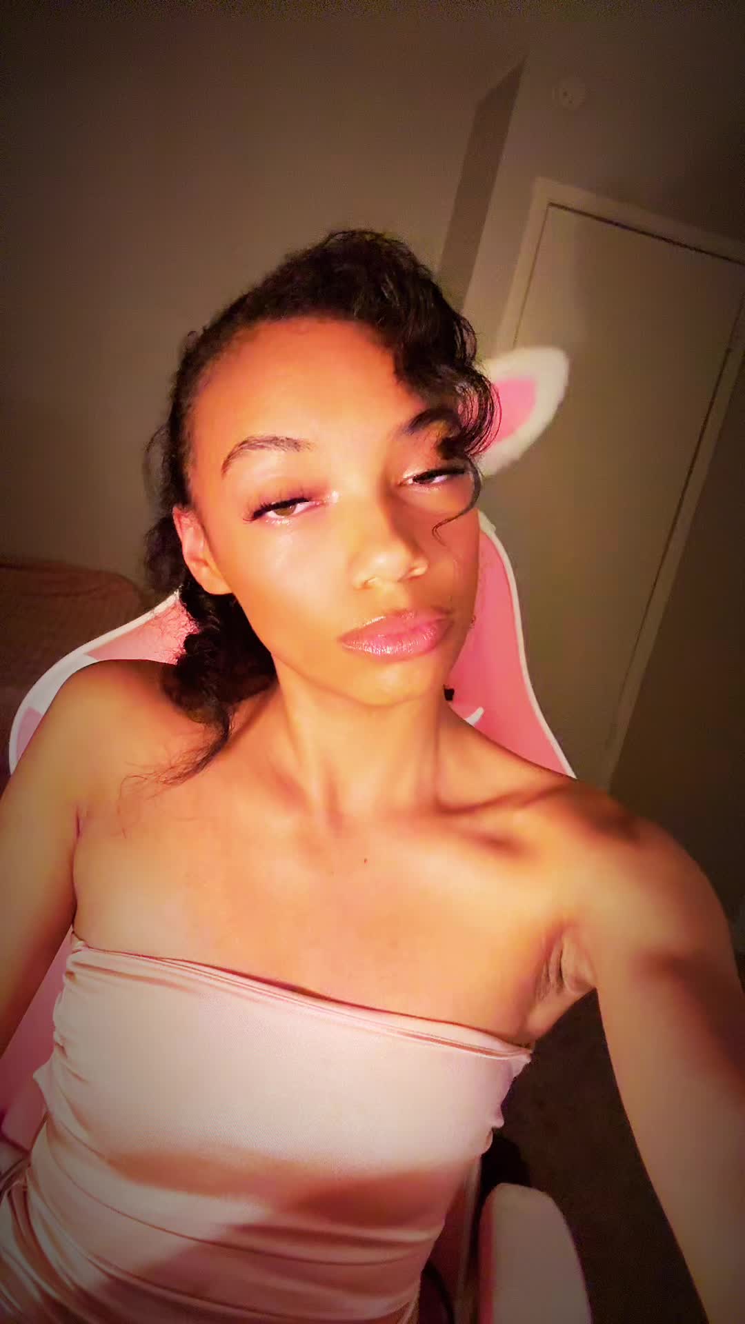 @Kaylani💫