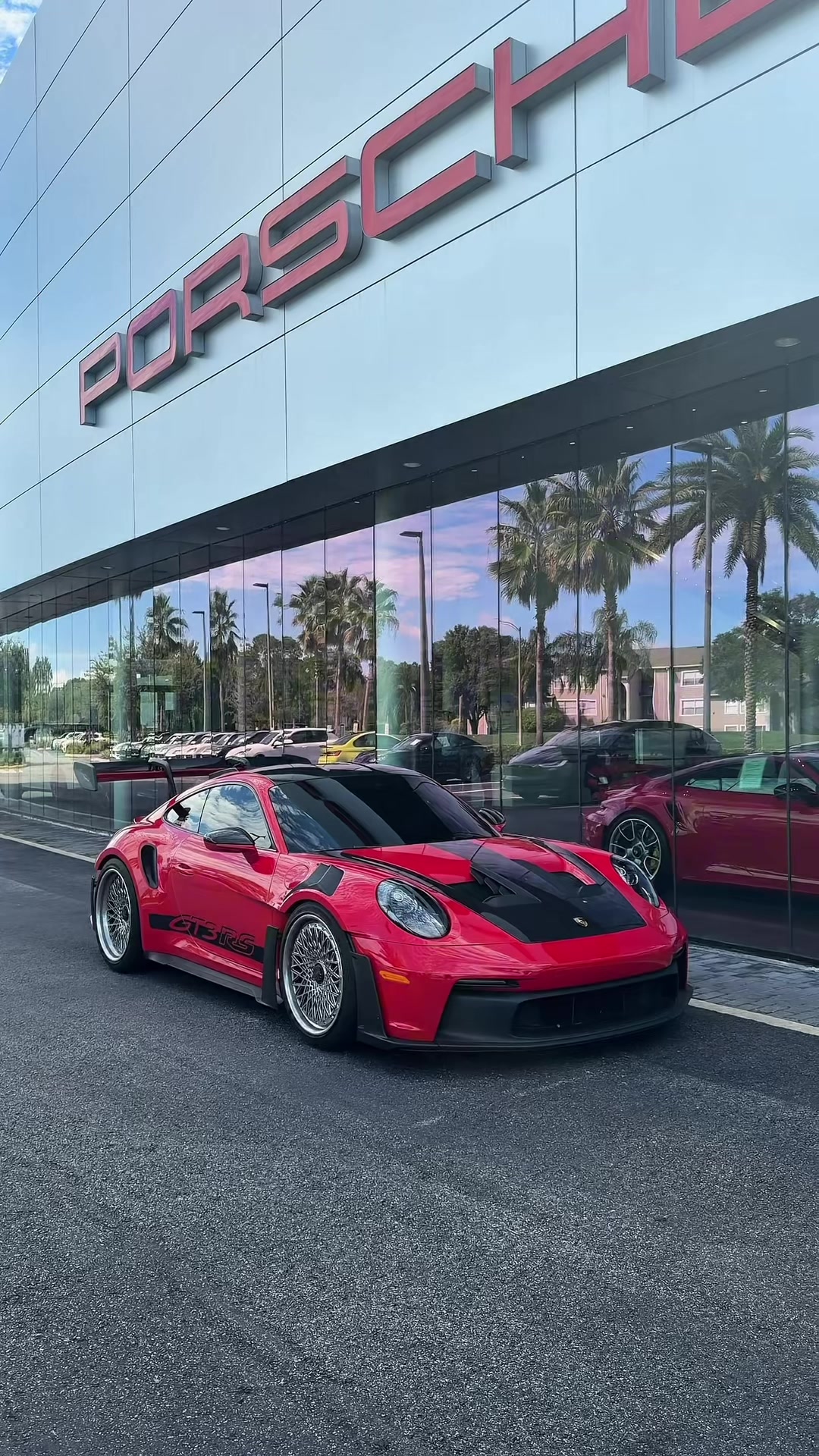 @supercarvicky