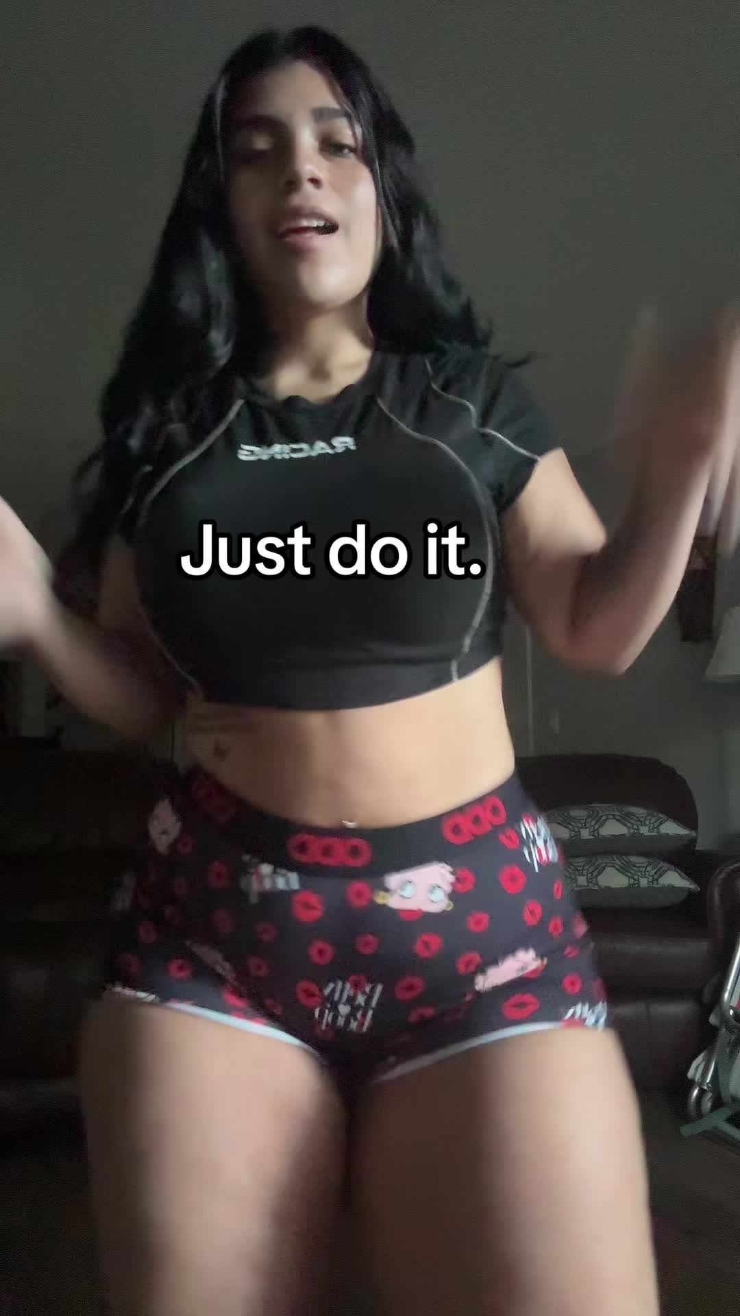 @Shroomelow