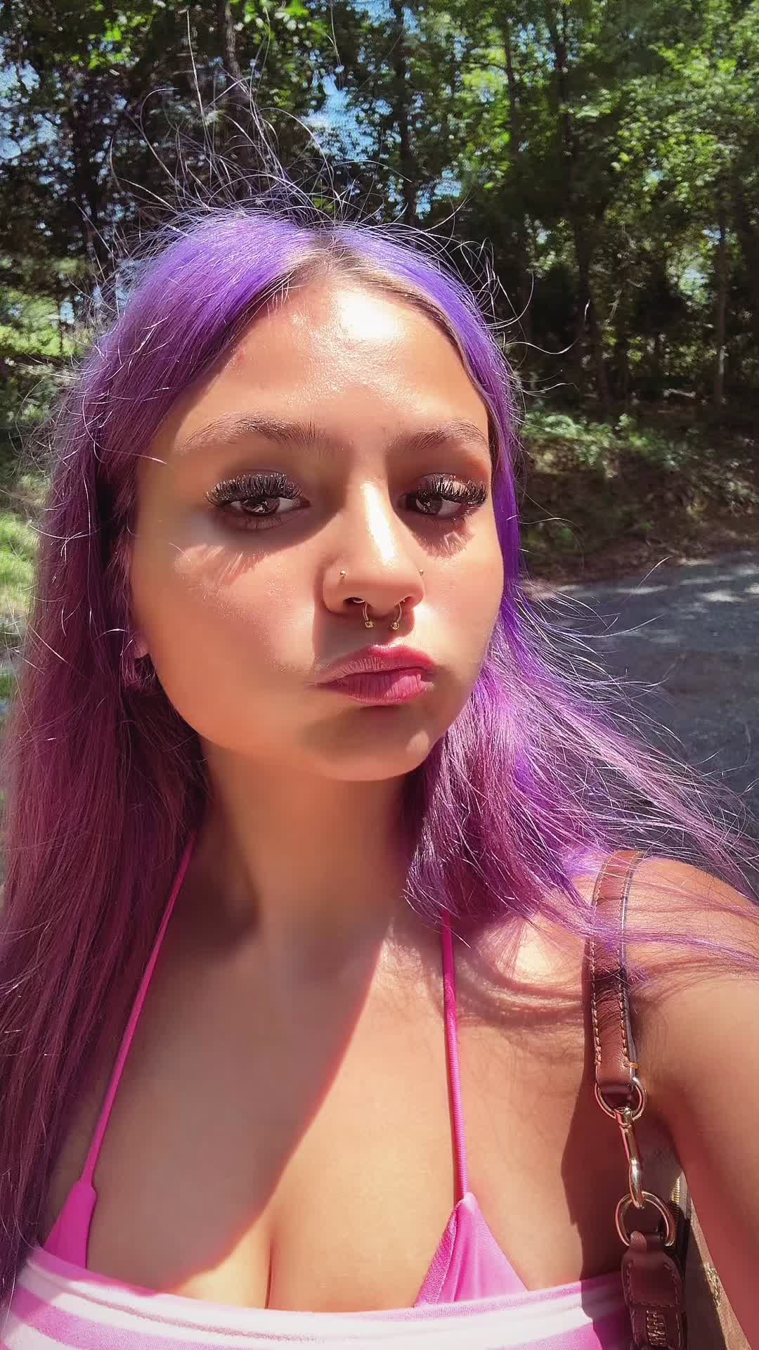 @liliyanaaaa