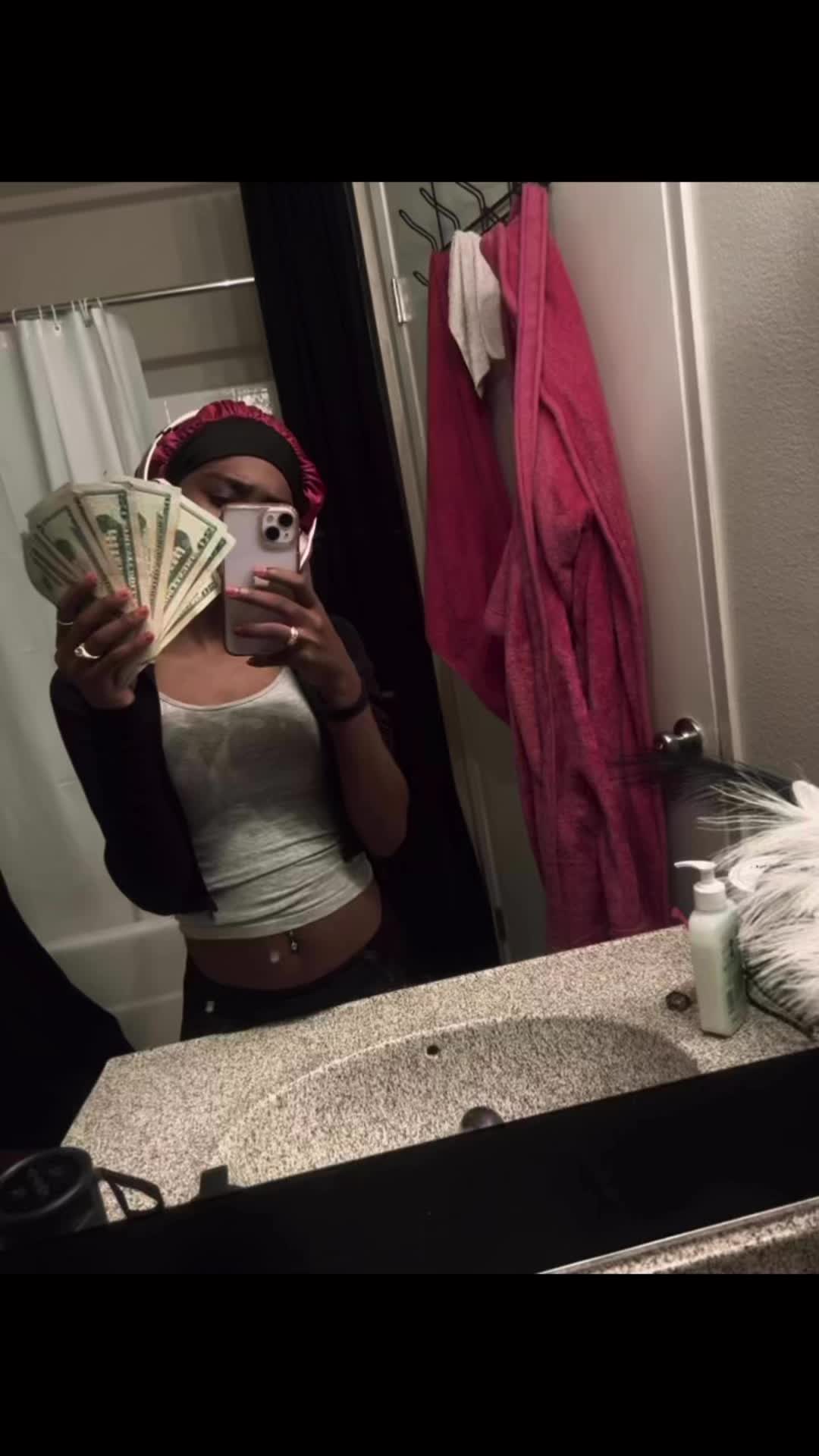 @therealindiaskyy