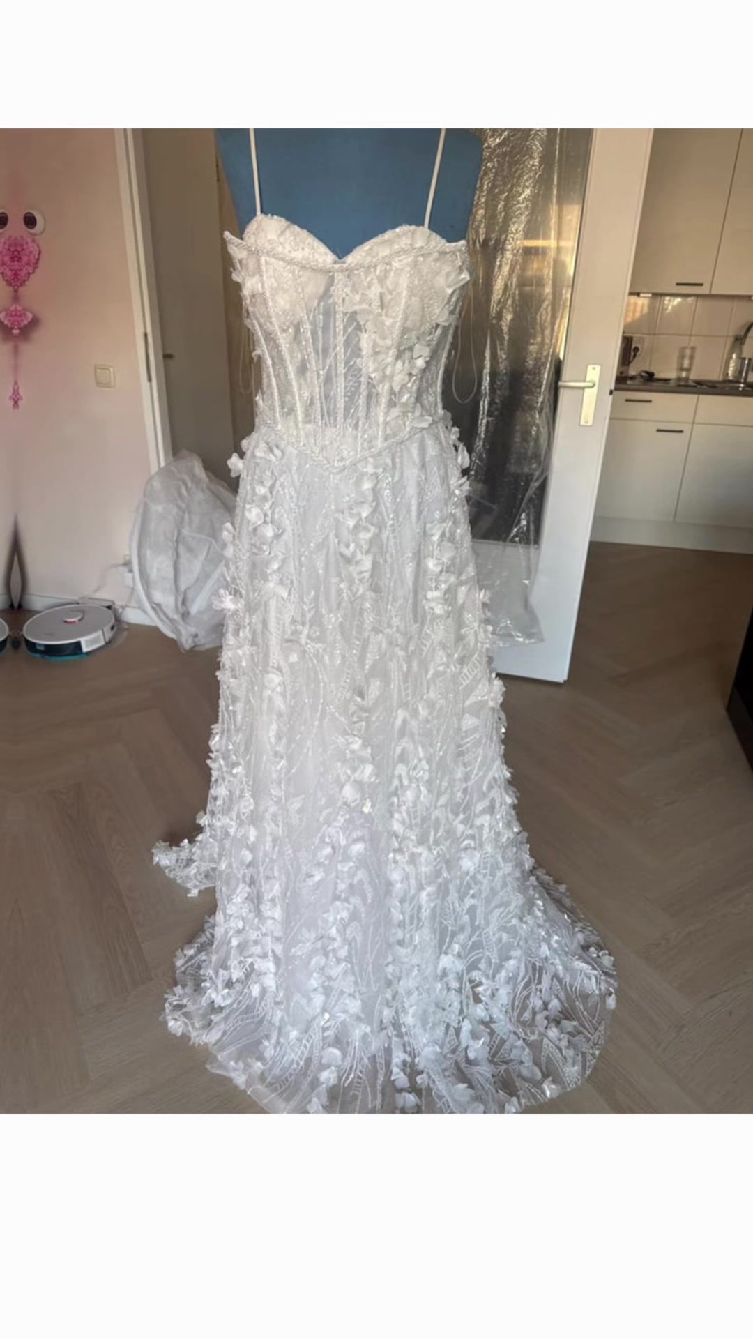 @dressesbymeliya