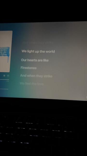 @🎧