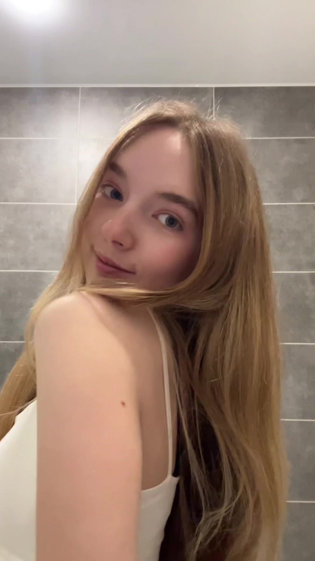 @даша