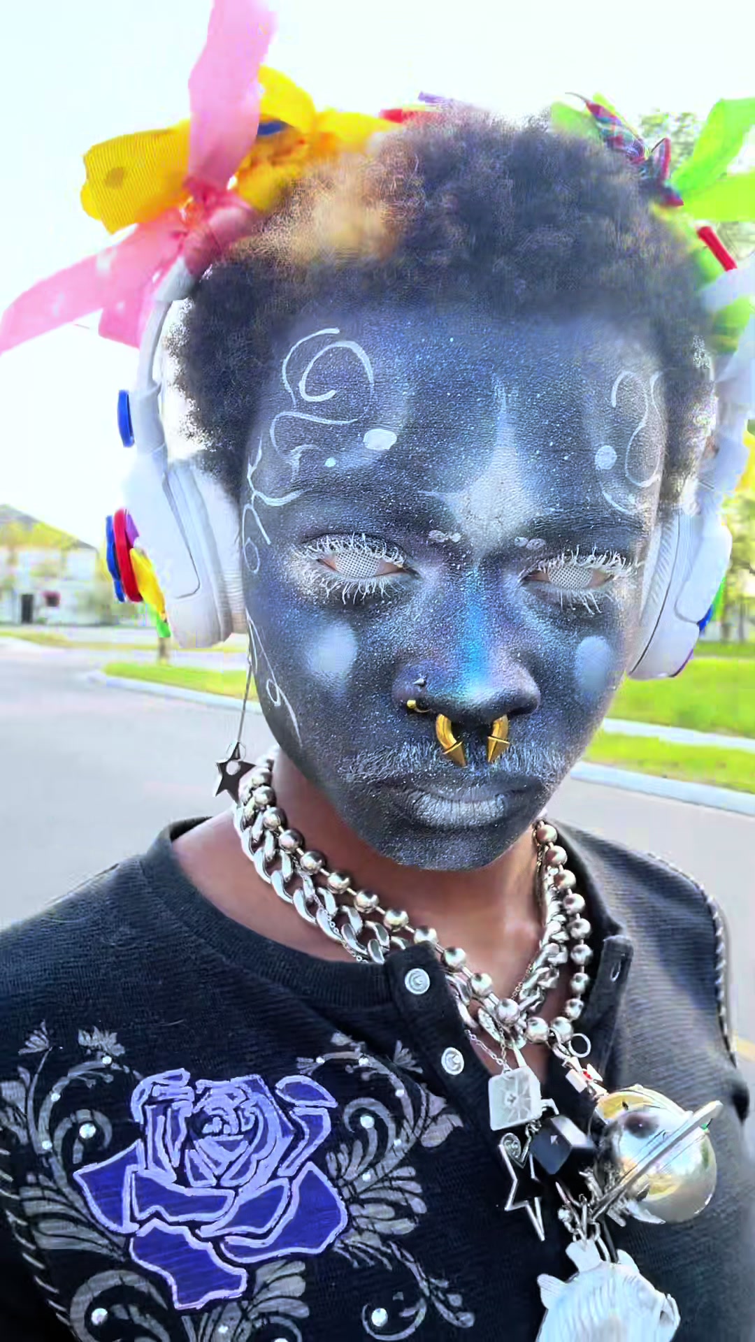 @⋆.˚𖦹Blindedstar⋆✮⋆.˚