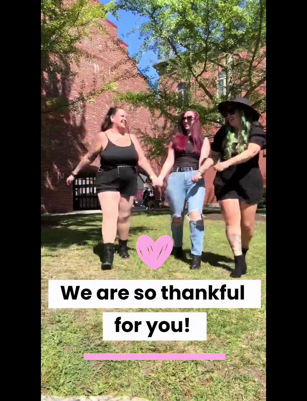 @holly & laura 💛✨ biz owners