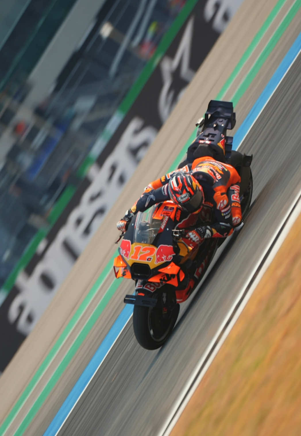 @Maverick Viñales