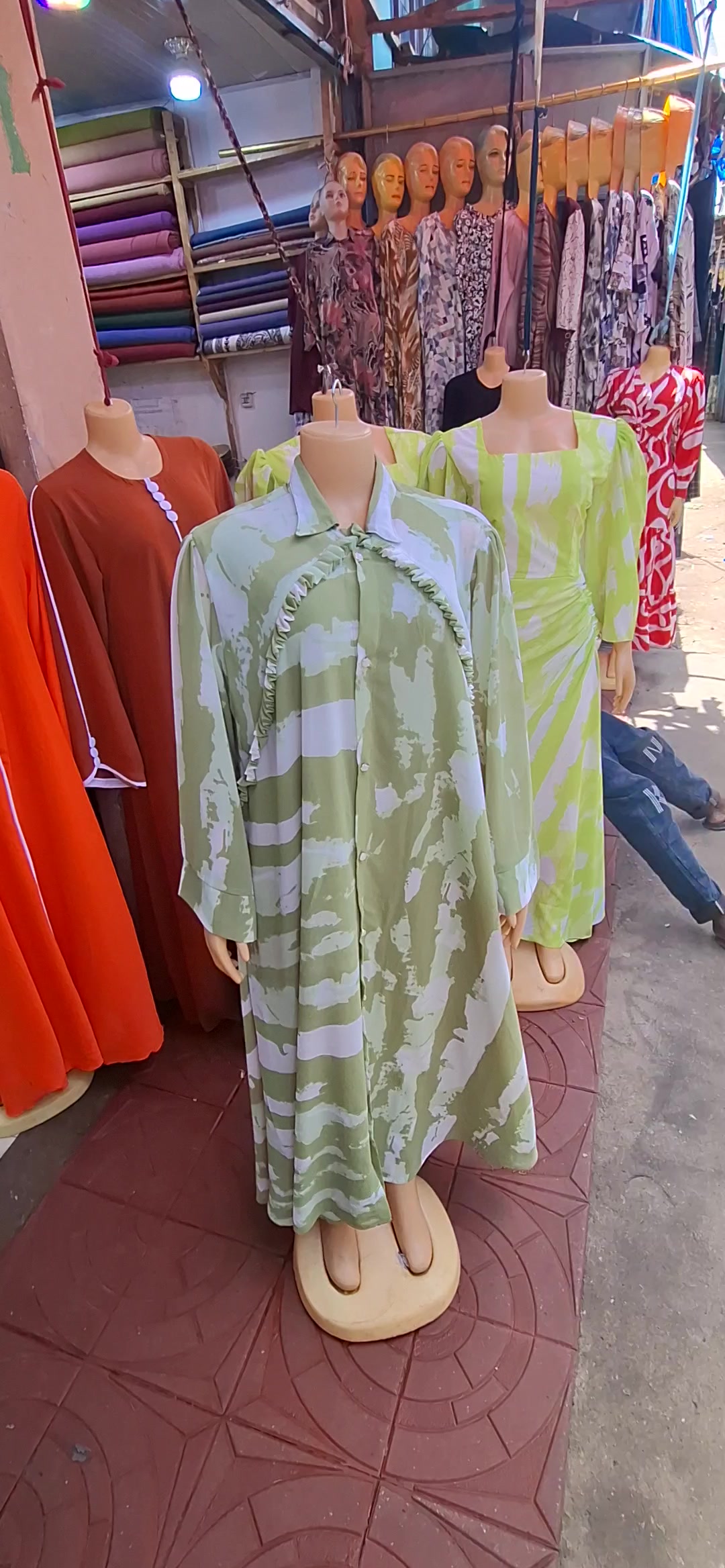 @Nadhii fashion
