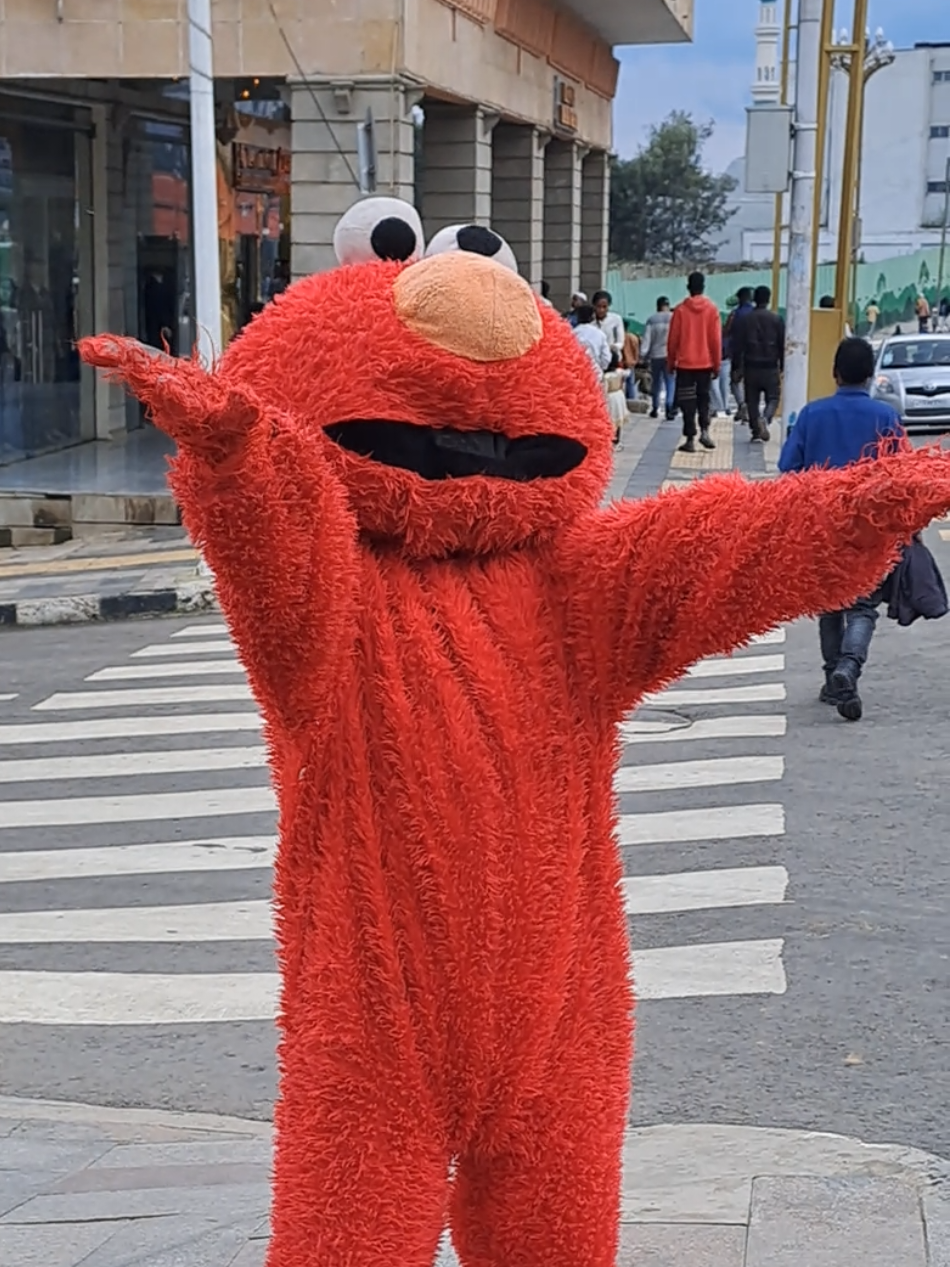 @Elmo