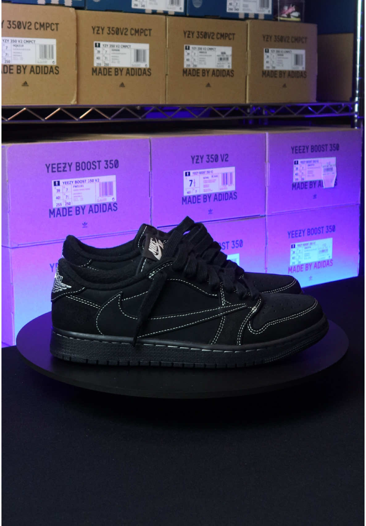 @Sneakers Rotation