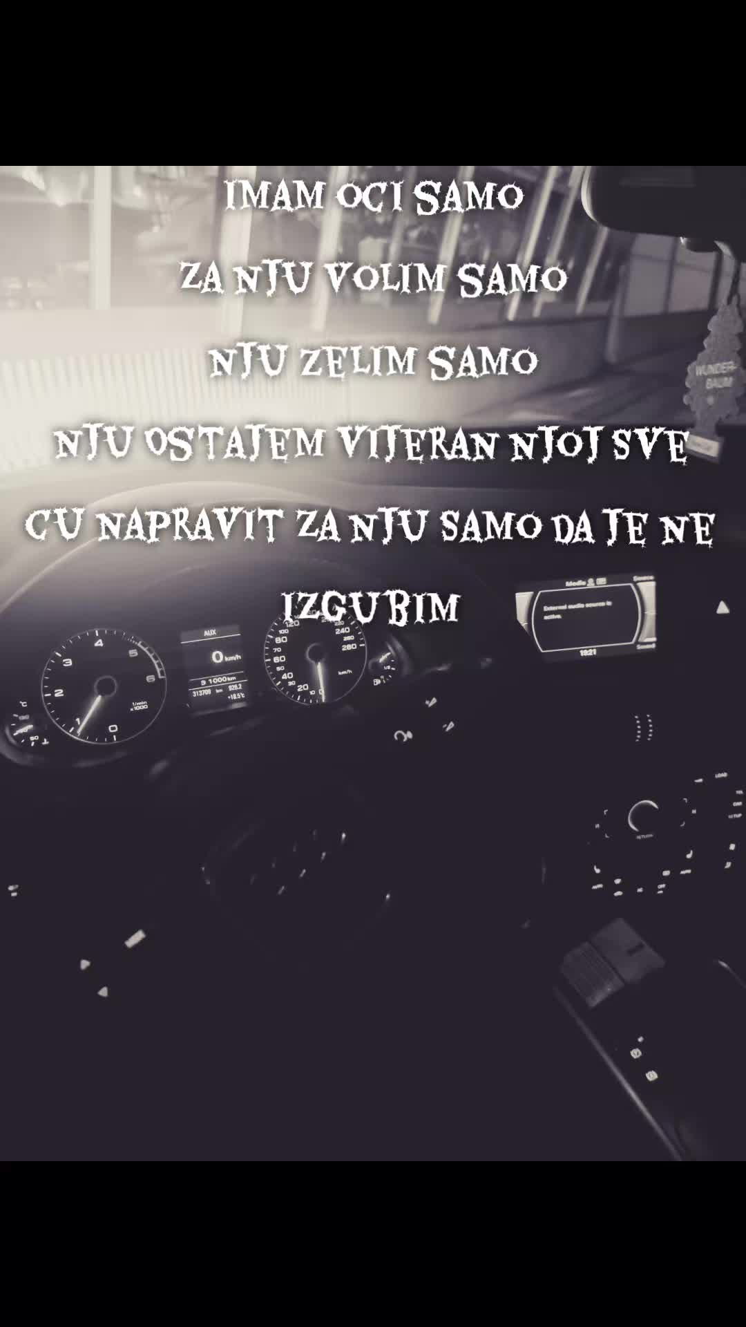 @⚜️R o B y