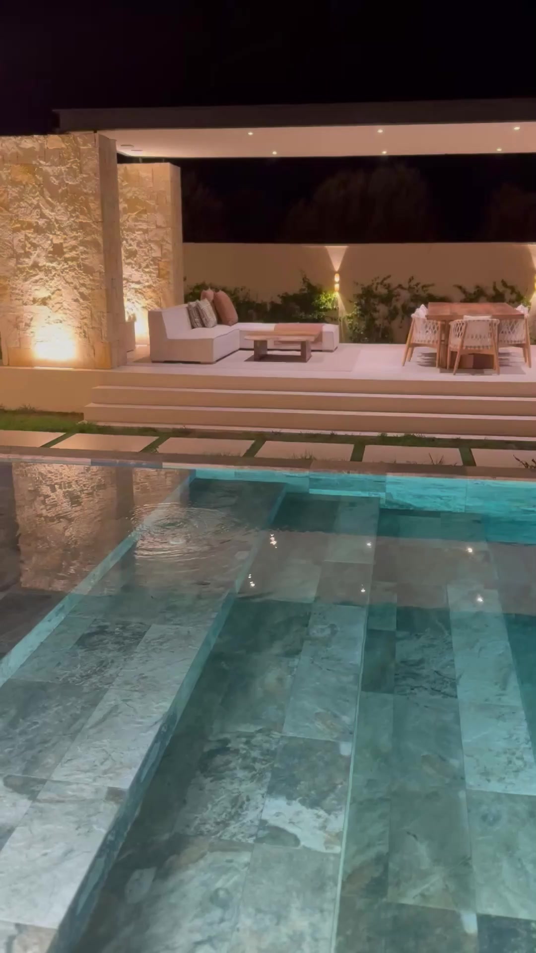 @Claren Luxury