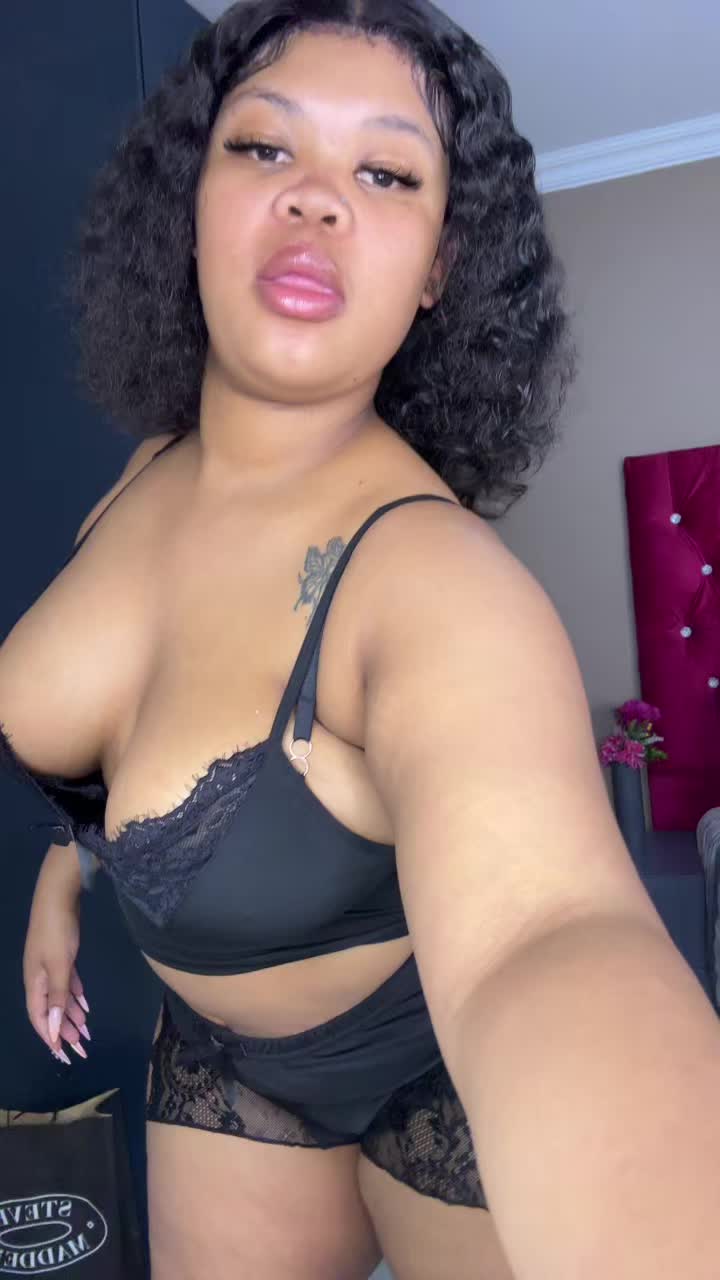 @tessathwala