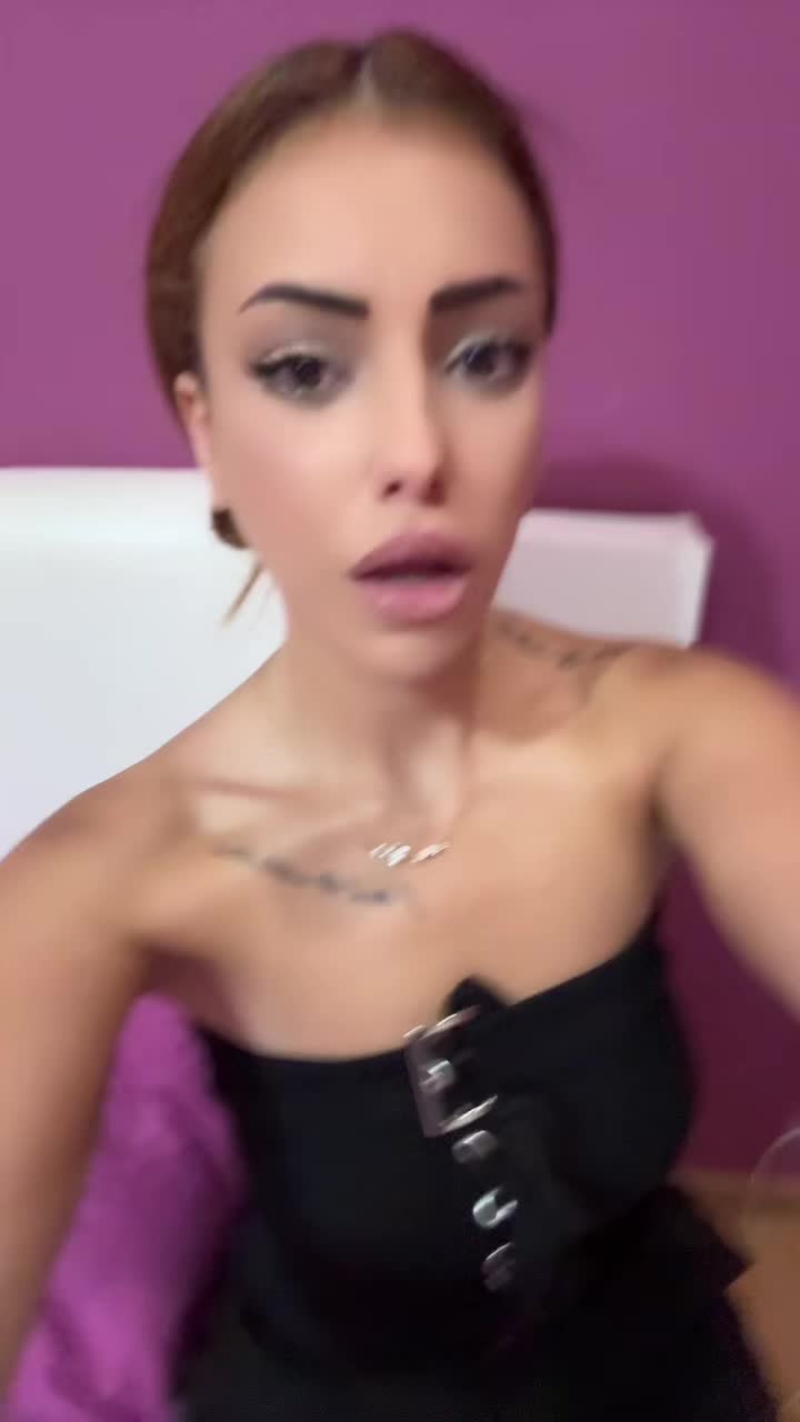 @_patrisiq_