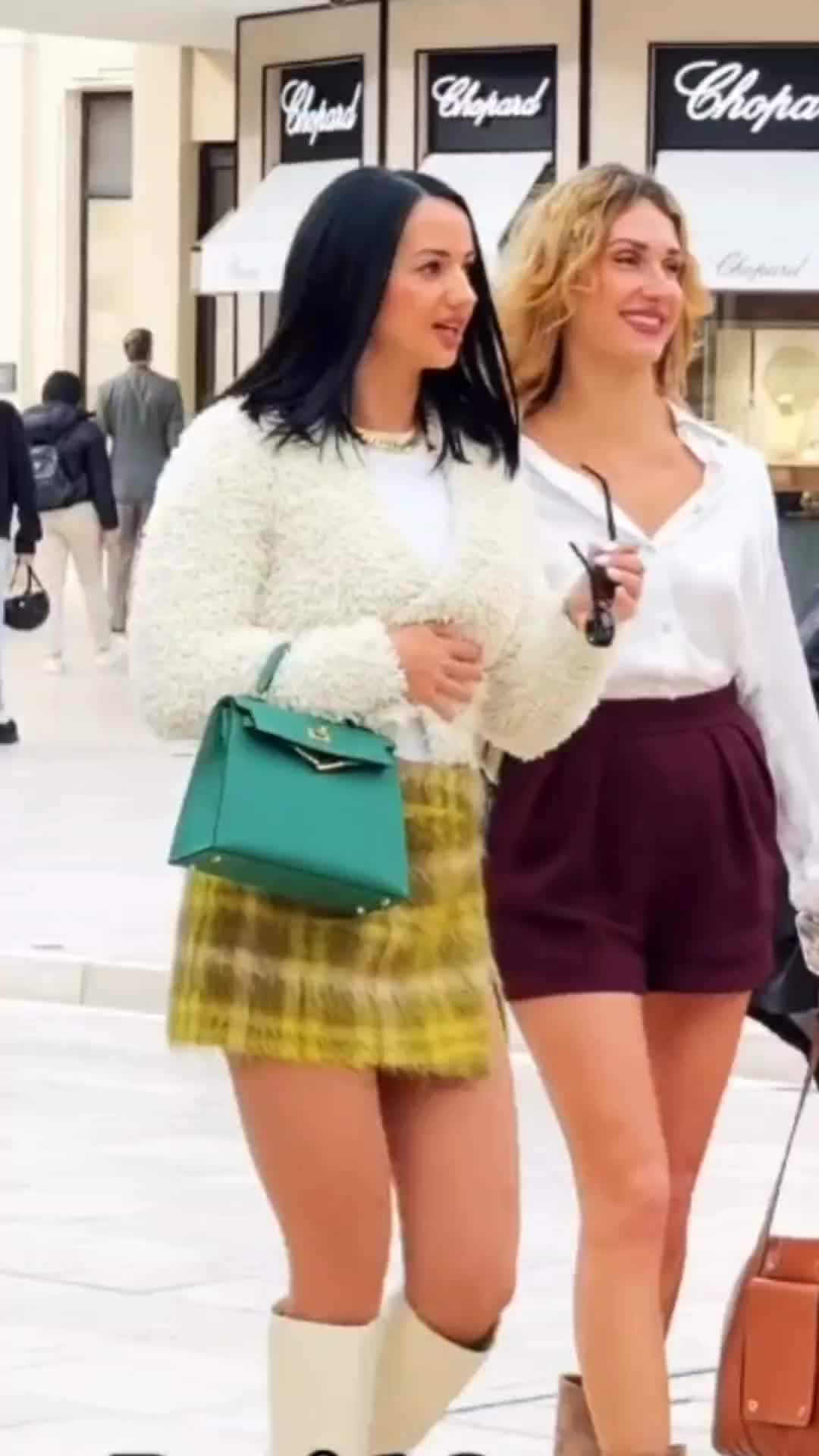 @Sketchora