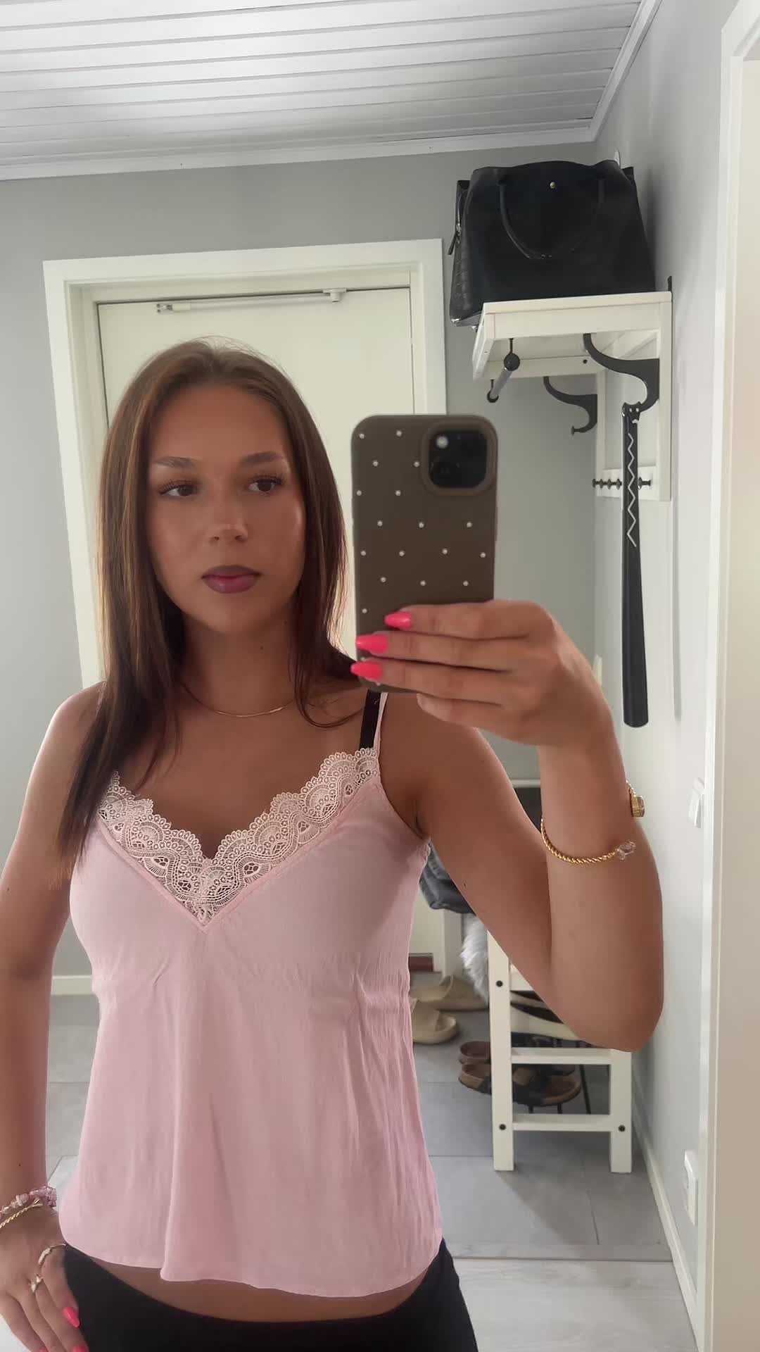 @Ella Karlsson