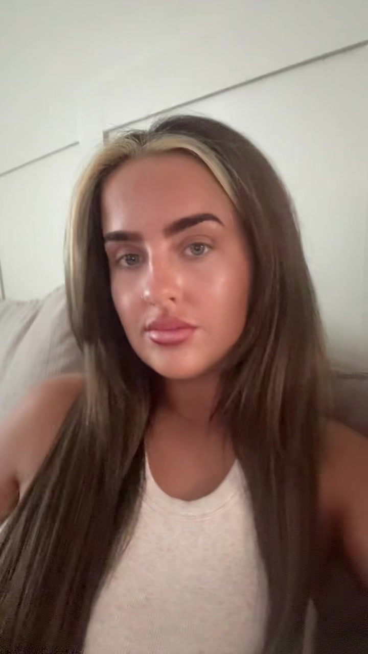 @daniellekelly