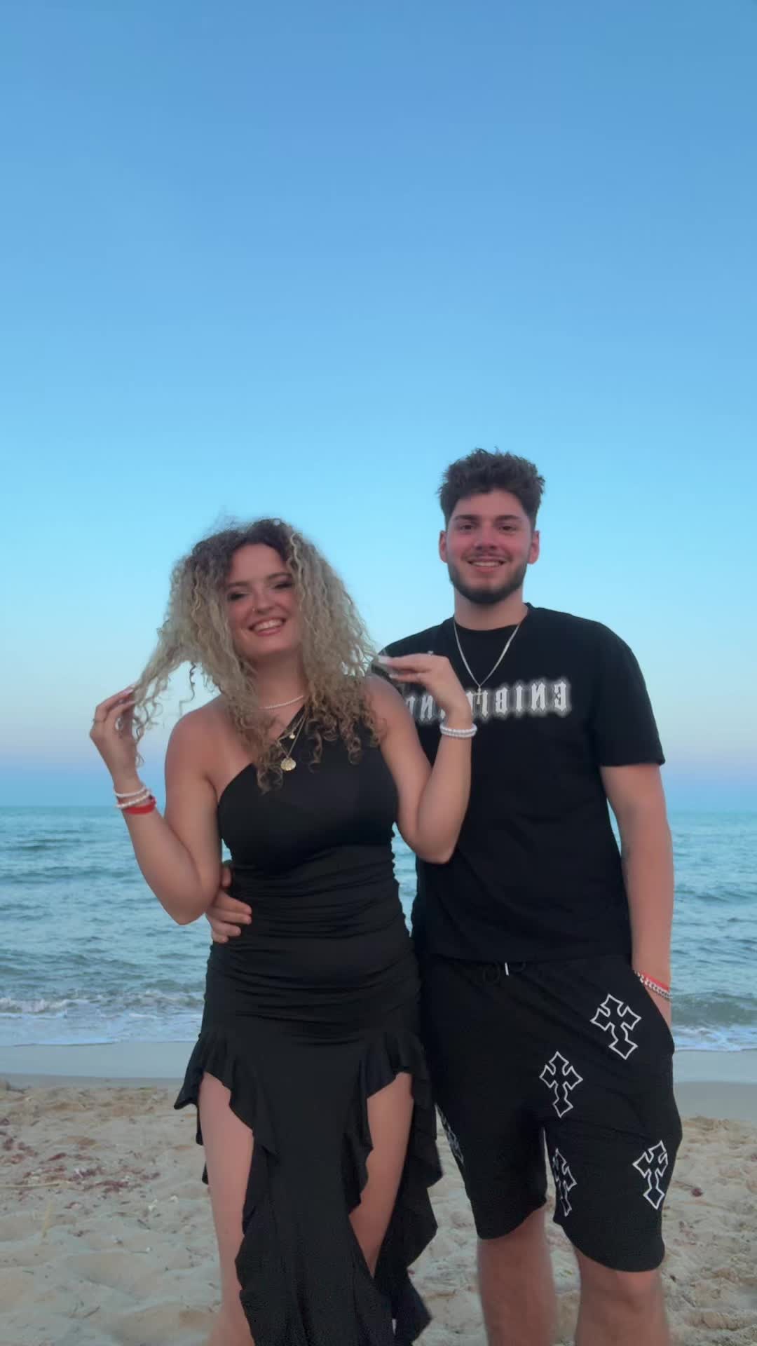 @🖤Ioana&Maria🖤