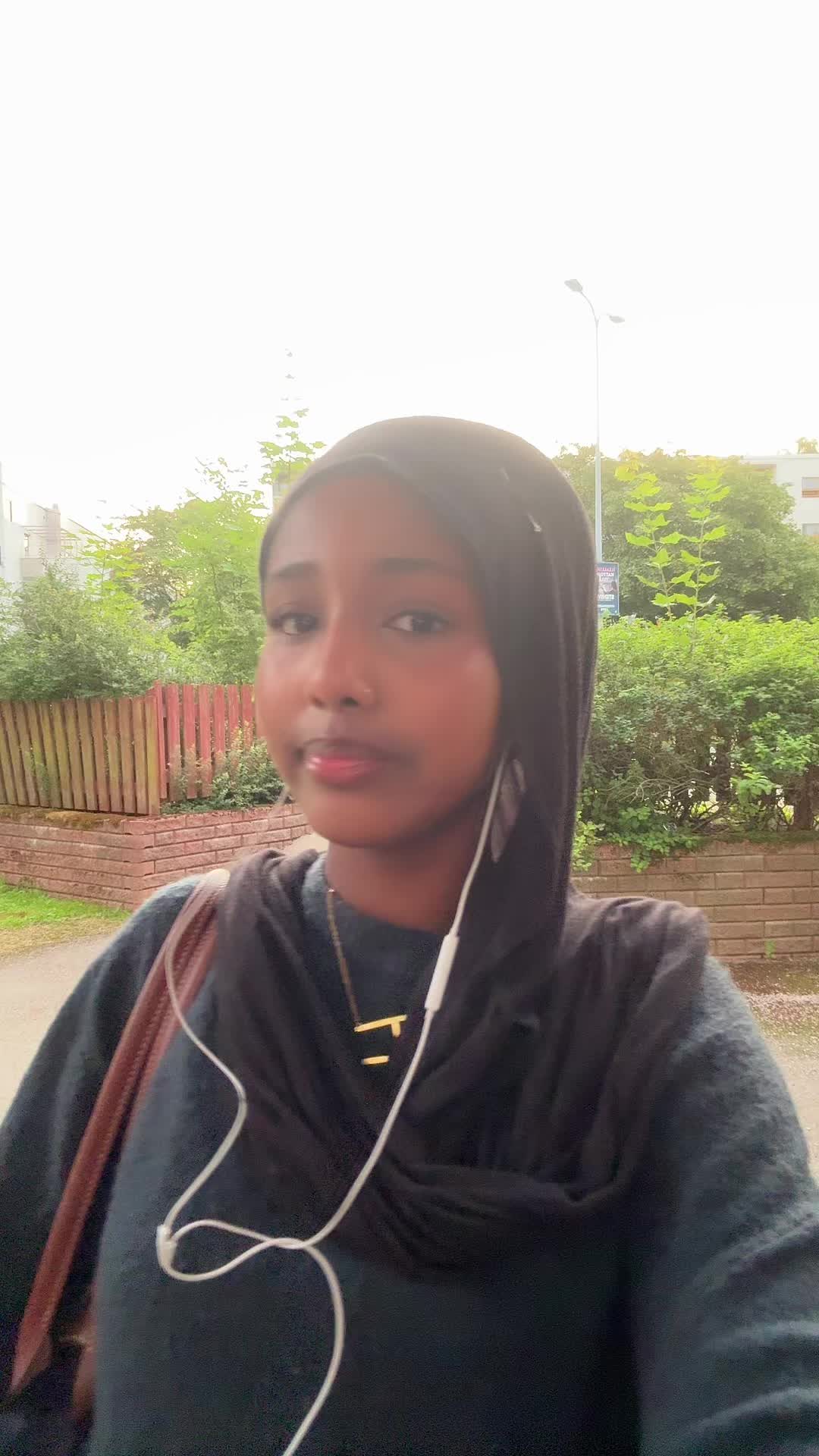 @Huda🥹