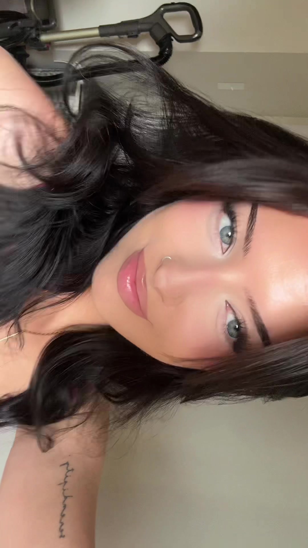 @lily