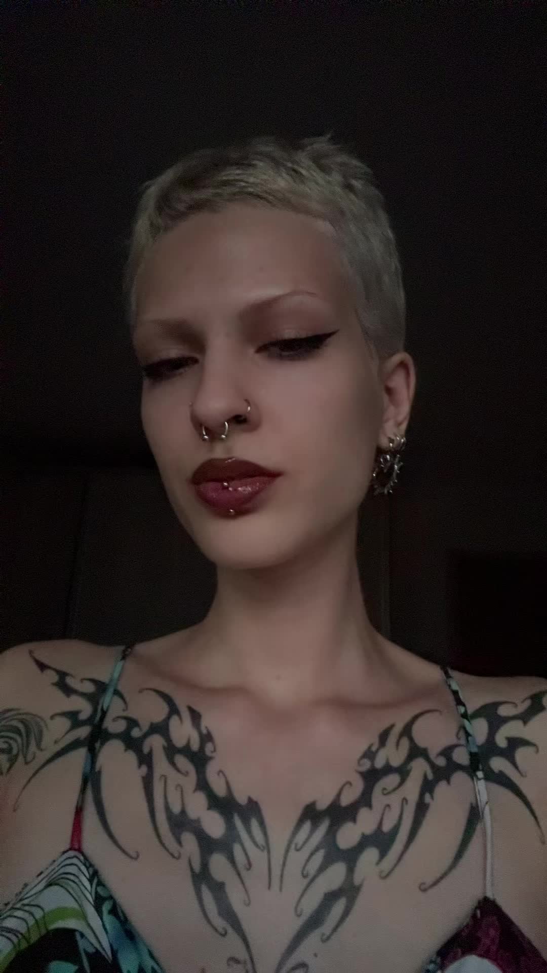 @alexiazehn