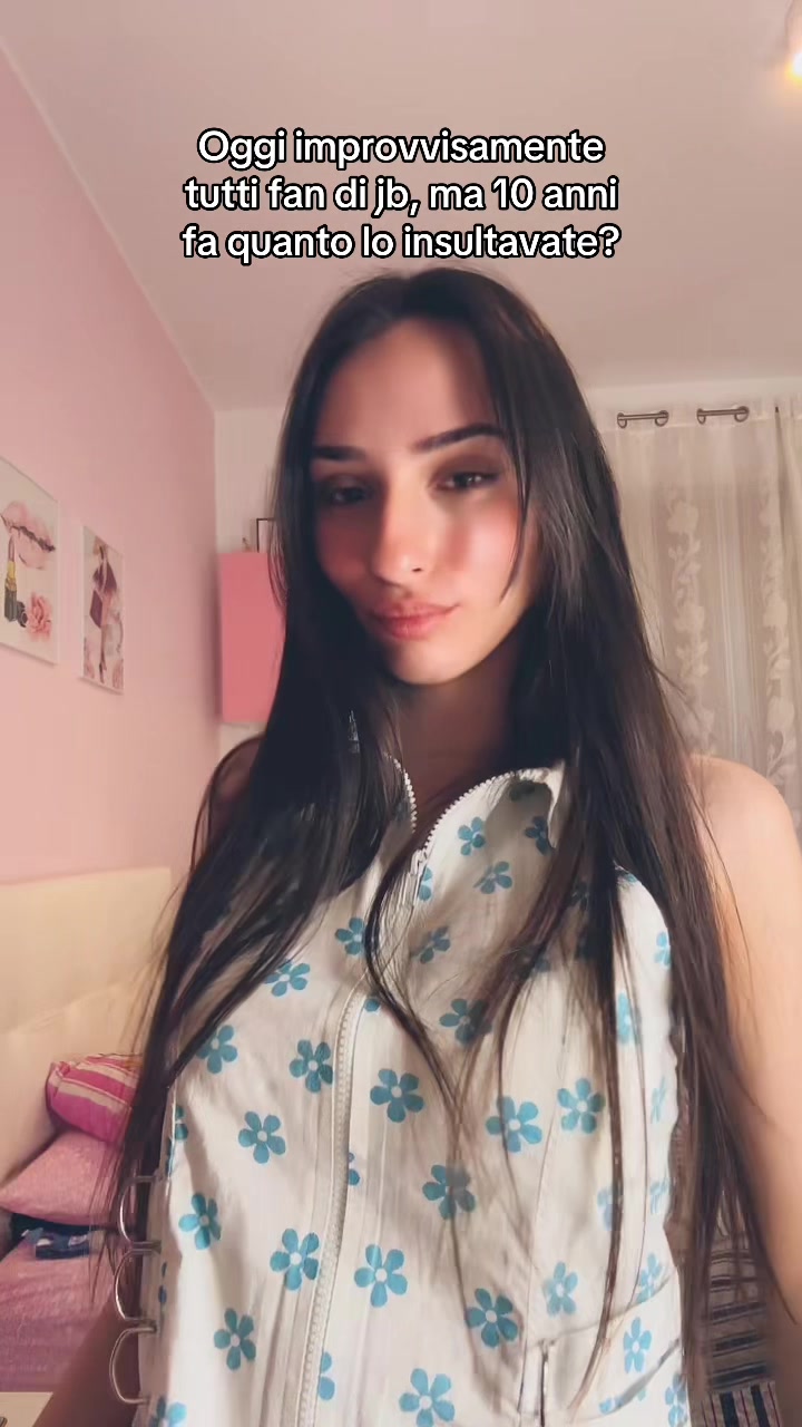 @Manu💄