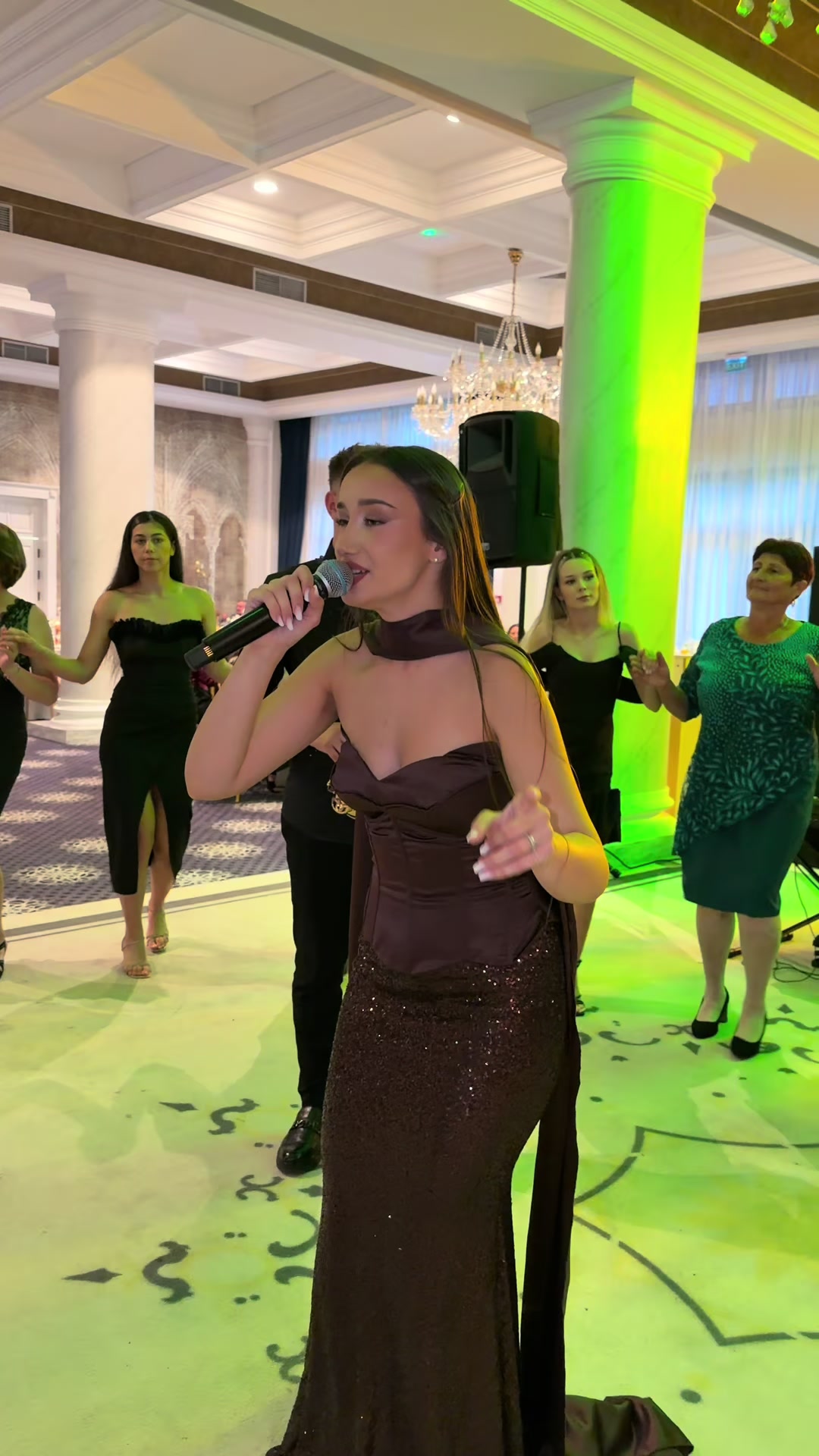 @Alexandra Cotruș