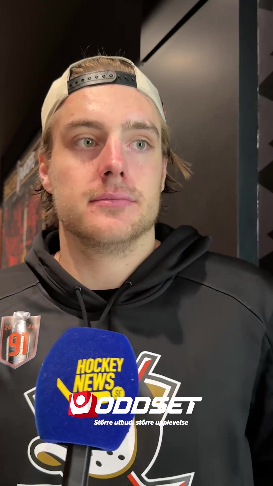 @HockeyNews