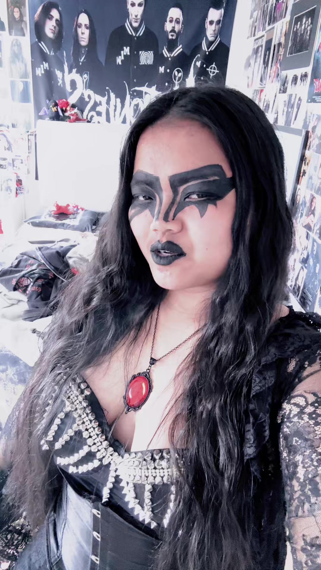 @Rey🦇🧛🏻♀️ (Ricky’s Version)