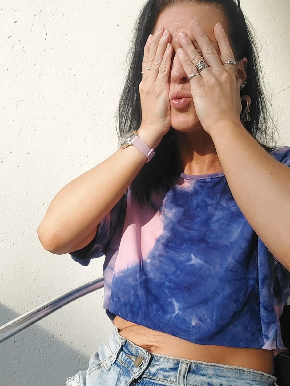 @nelluu